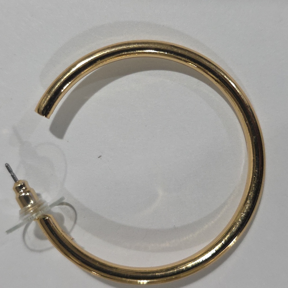Chic Gold Open Hoop Earrings – Minimalist Lightweight Everyday Fashion Jewelry - Picture 9 of 9